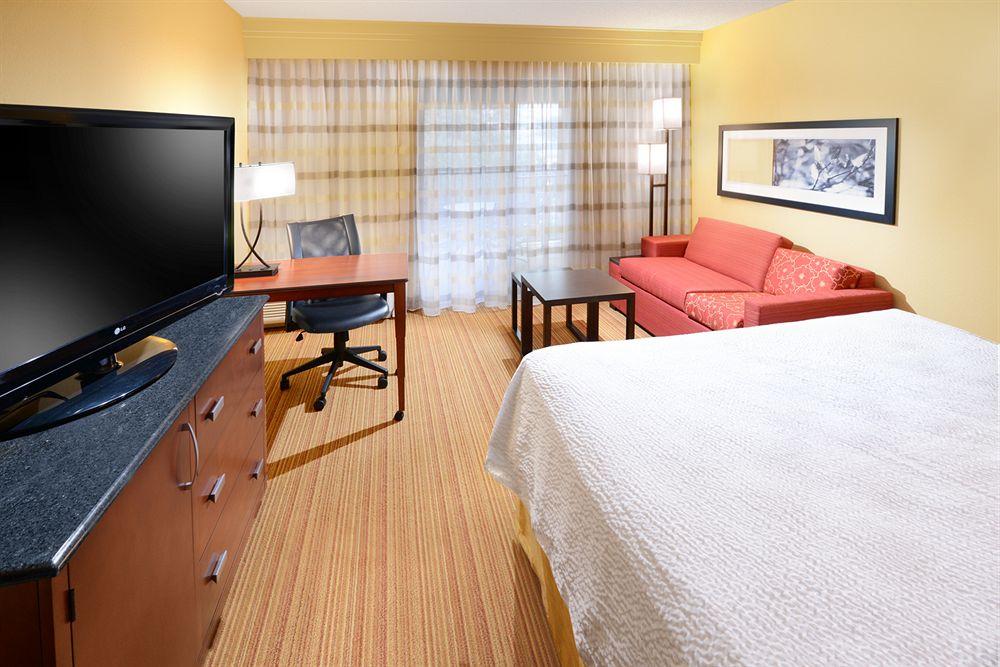 Courtyard By Marriott Dallas Plano In Legacy Park מראה חיצוני תמונה